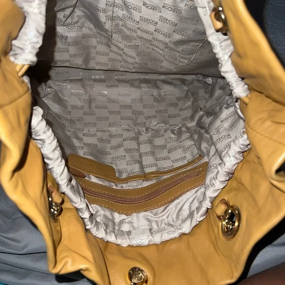 MK butter mustard bag - Picture 3 of 3